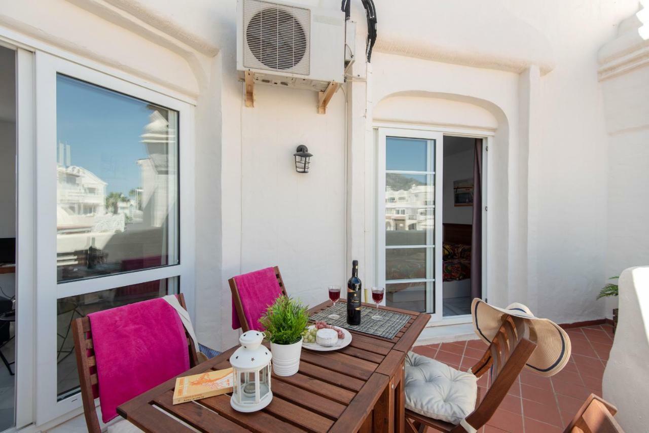 Happy Puerto Marina Apartment Benalmadena Luaran gambar