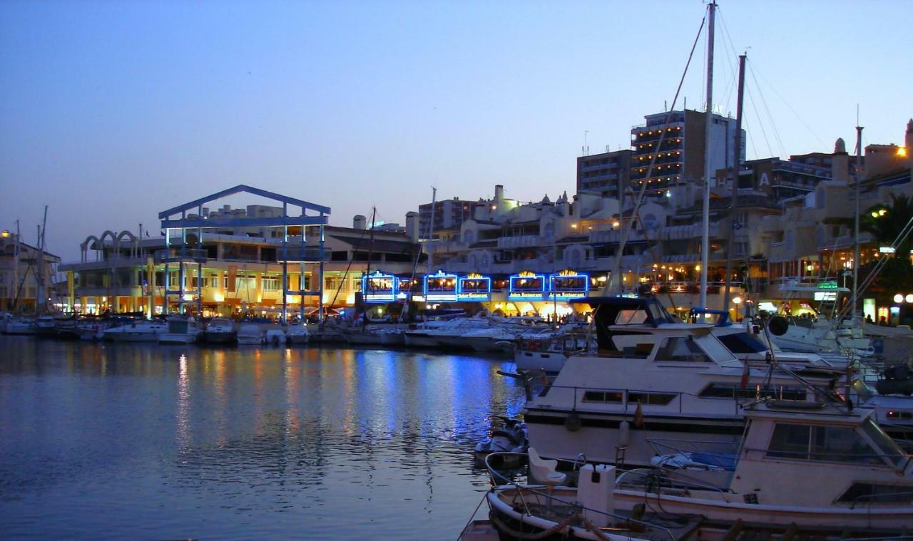 Happy Puerto Marina Apartment Benalmadena Luaran gambar